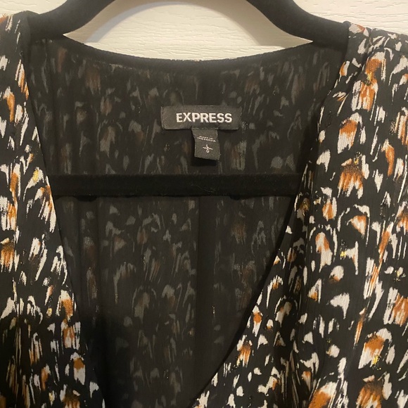 Express Metallic Printed Tie Back Balloon Sleeve Top Size Large - Picture 5 of 5